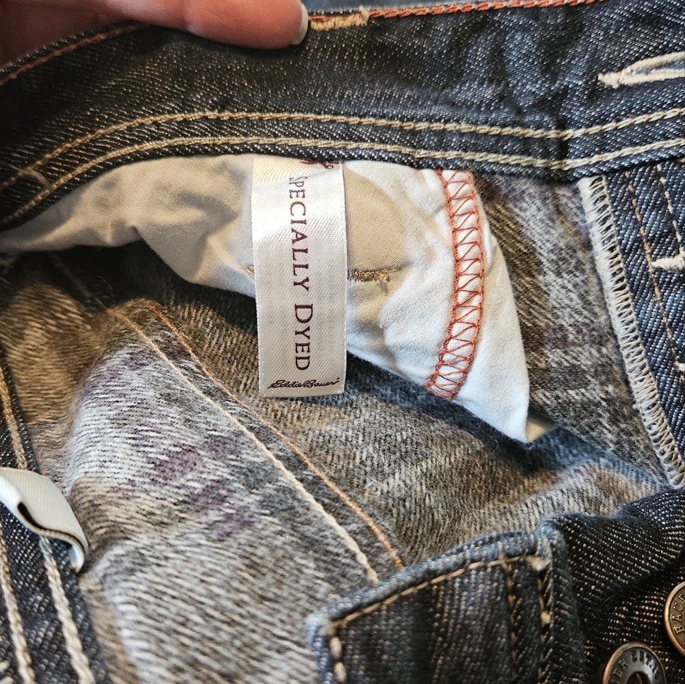 Eddie Bauer button fly size 6 boyfriend relaxed jeans. Like new - Picture 7 of 12